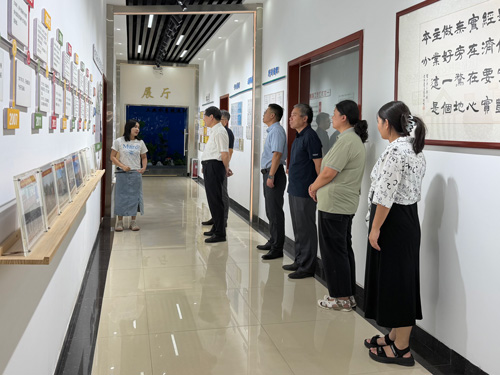 区党工委书记、管委会主任刘晓林一行莅临欣格瑞考察调研